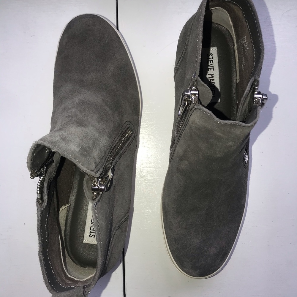 perfect condition Steve Madden sneakers - Picture 3 of 4
